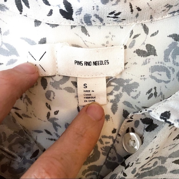 Pins & Needles Urban Outfitters Floral Sheer Long Sleeve Button Down Shirt Small - Picture 2 of 6